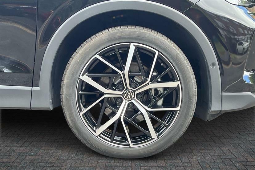 Volkswagen Tiguan 1.5 Tsi Ehybrid Elegance Dsg EA74OKV Black #5