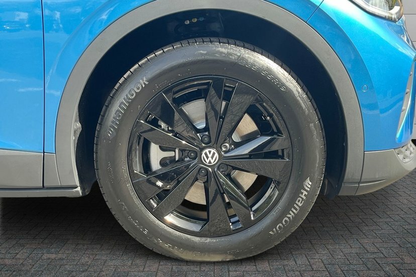 Volkswagen ID.4 Pro 77Kwh Black Edition Suv 286 LX26UCO Black #5