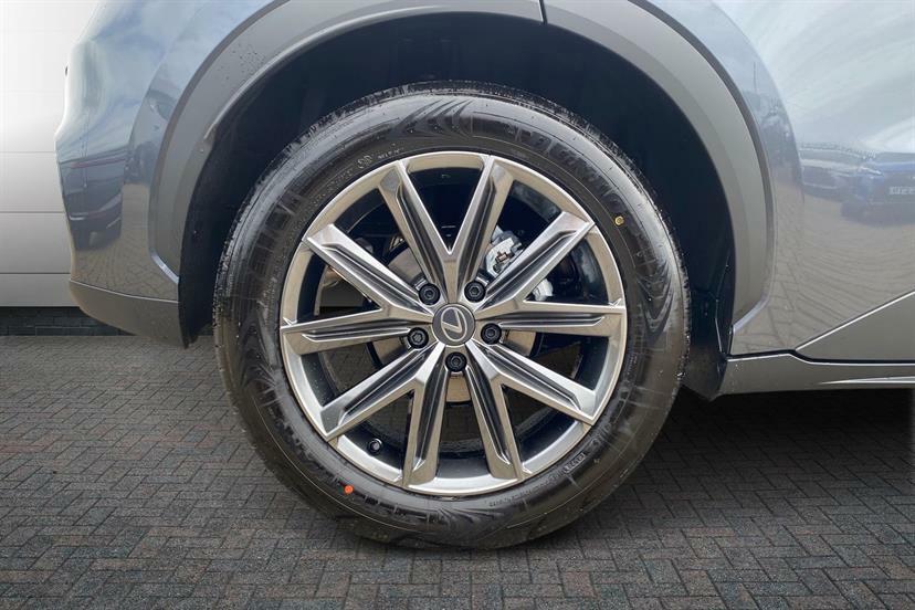 Lexus LBX 1.5 Premium Plus E-cvt Grey #5