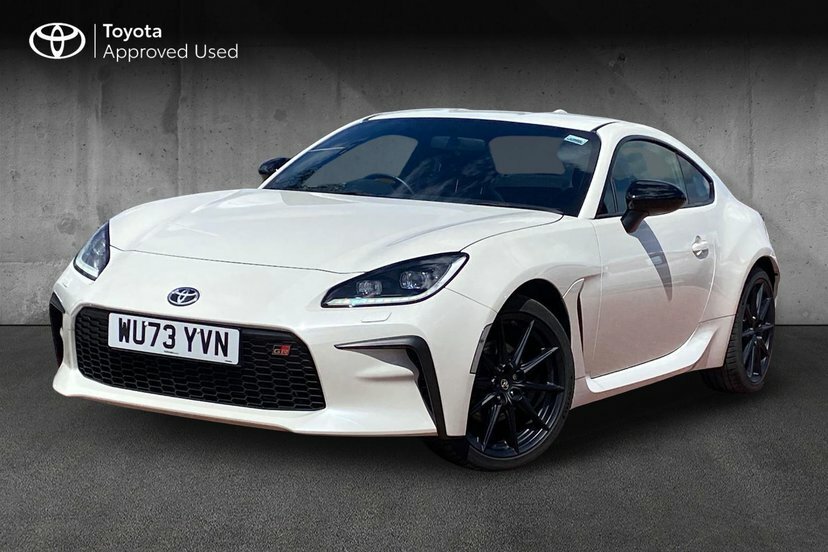 Toyota GR86 2.4 Boxer D-4s Coupe 234 Ps White #3