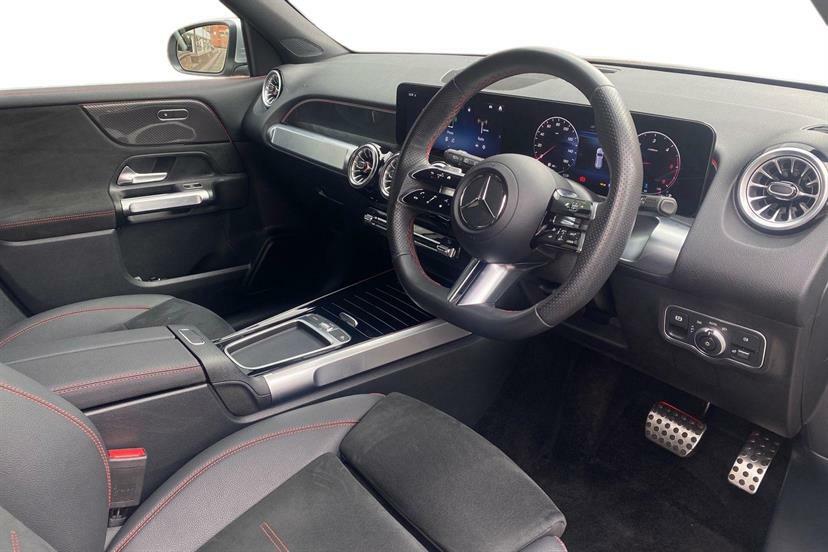 Mercedes-Benz GLB Class 200D Amg Line Executive 8G-tronic Silver #3