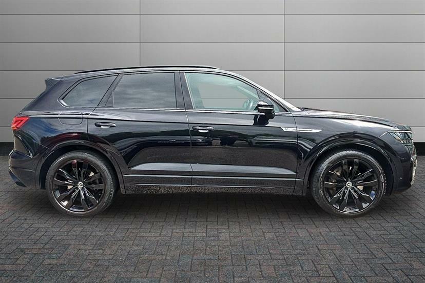 Volkswagen Touareg 3.0 V6 Tsi 4Motion Black Edition Tip Black #4