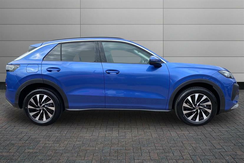 Volkswagen T-Roc 1.5 Etsi 150 Life Dsg LS26KPT Blue #4