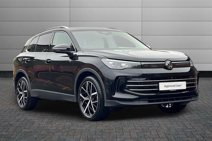 Volkswagen Tiguan 1.5 Etsi 150 Elegance Dsg Black