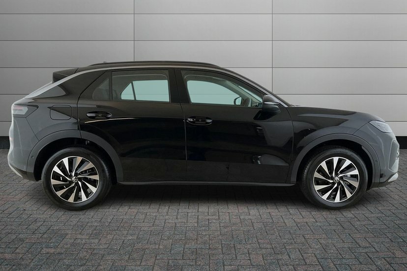 Volkswagen T-Roc 1.5 Etsi Mhev Life Suv Hybrid Dsg 150 AO26PPU Black #4