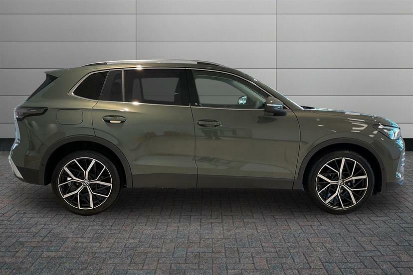 Volkswagen Tiguan 1.5 Etsi 150 Elegance Dsg EK26TVV Green #4