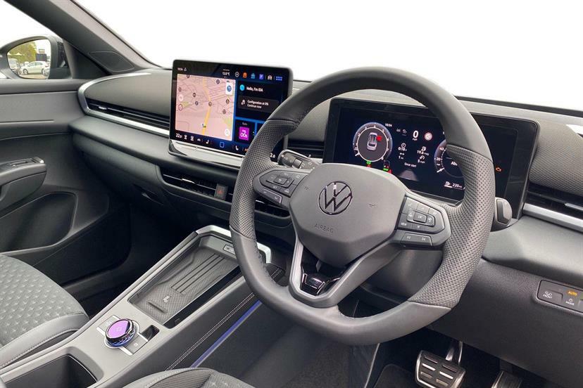 Volkswagen T-Roc 1.5 Etsi 150 R-line Dsg LS26MUC Black #6