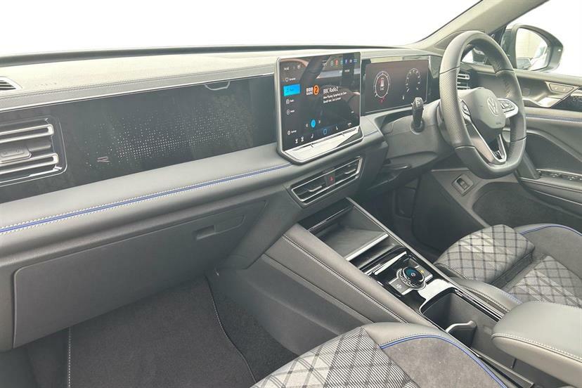 Volkswagen Tiguan 2.0 Tdi R-line Dsg EN75FVK Grey #2