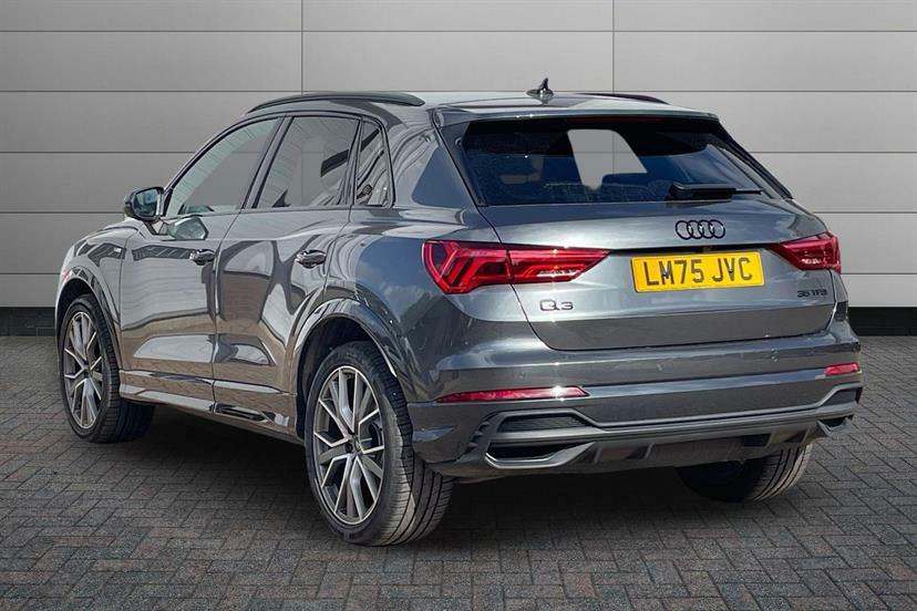 Audi Q3 35 Tfsi Black Edition S Tronic Tech Pack LM75JVC Grey #3