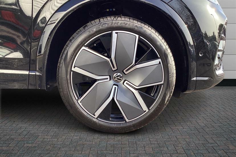 Volkswagen Tiguan 1.5 Etsi 150 R-line Dsg EY26VGO Black #5