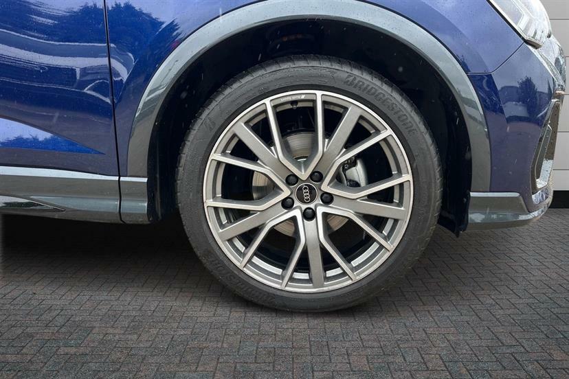 Audi Q3 35 Tfsi Black Edition S Tronic Tech Pack LS75VDT Blue #5