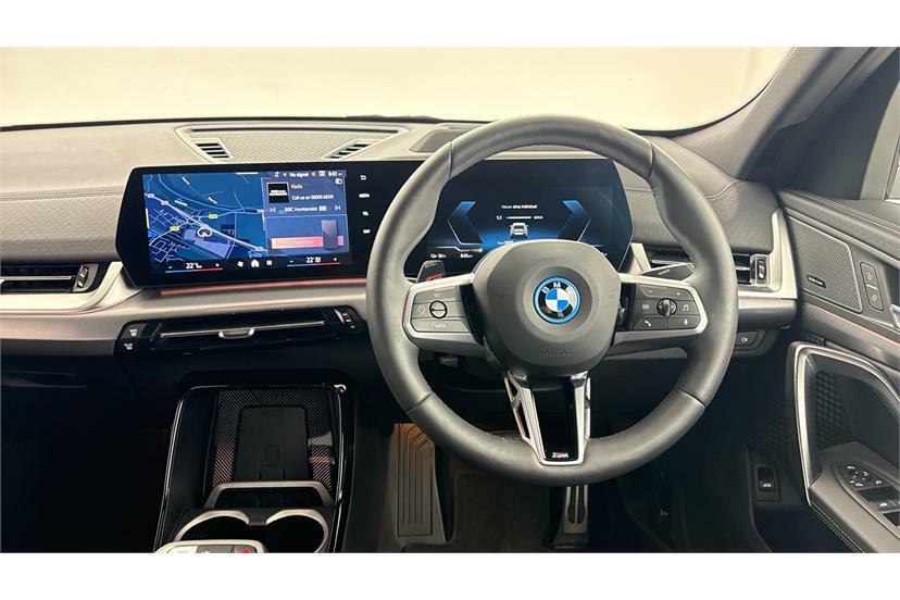 BMW iX2 150Kw Edrive20 M Sport 65Kwh YF75WYW Green #5