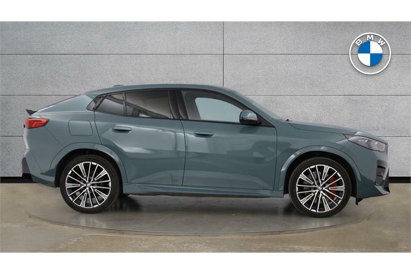 BMW iX2 150Kw Edrive20 M Sport 65Kwh Green #3