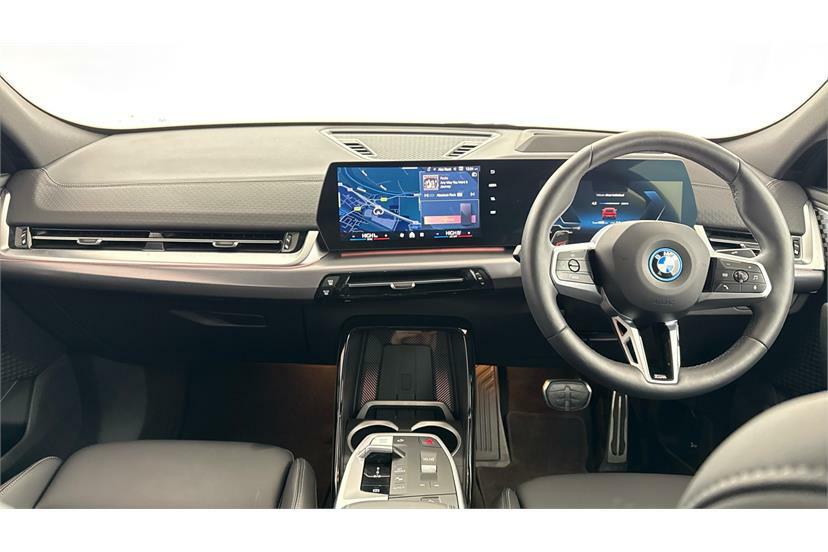BMW iX2 230Kw Xdrive30 M Sport 65Kwh Red #4