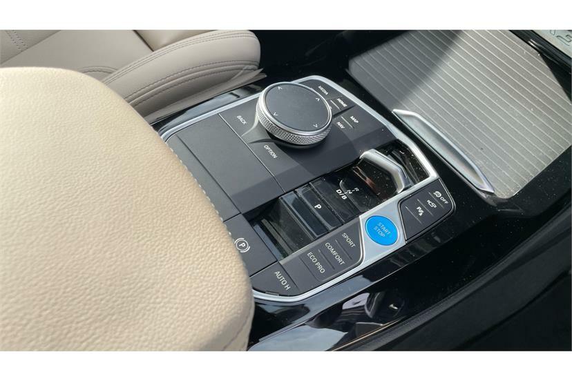 BMW iX3 M Sport White #9