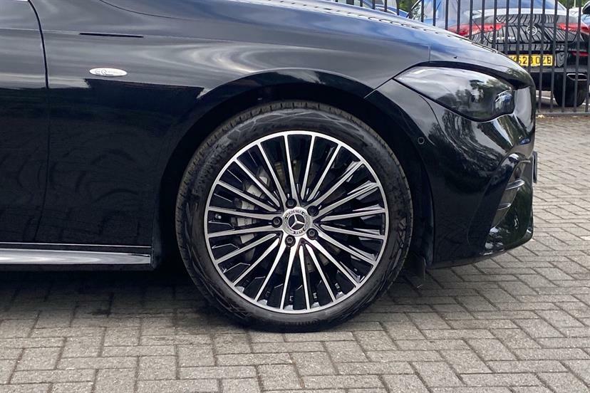 Mercedes-Benz CLE Class 300E Amg Line Premium 9G-tronic Black #4
