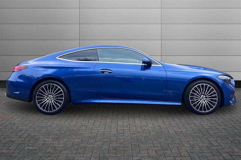 Mercedes-Benz CLE Class 300 4Matic Amg Line Premium 9G-tronic Blue #3