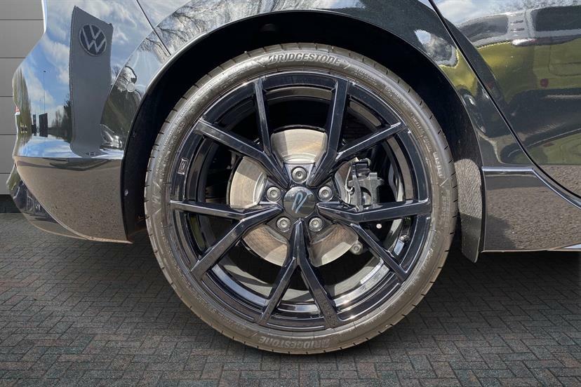 Volkswagen Golf 2.0 Tsi 333 R Black Edition 4Motion Dsg LN26WHD Black #5