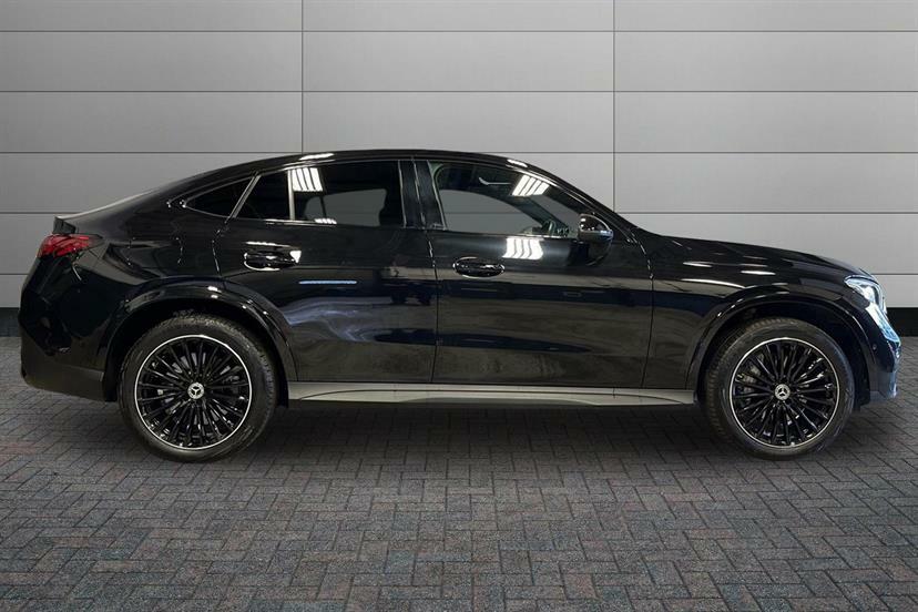 Mercedes-Benz GLC Class Glc 300E 4Matic Urban Edition 9G-tronic KJ24VWY Black #3