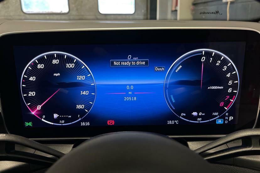 Mercedes-Benz GLC Class Glc 300E 4Matic Urban Edition 9G-tronic KJ24VWY Black #5