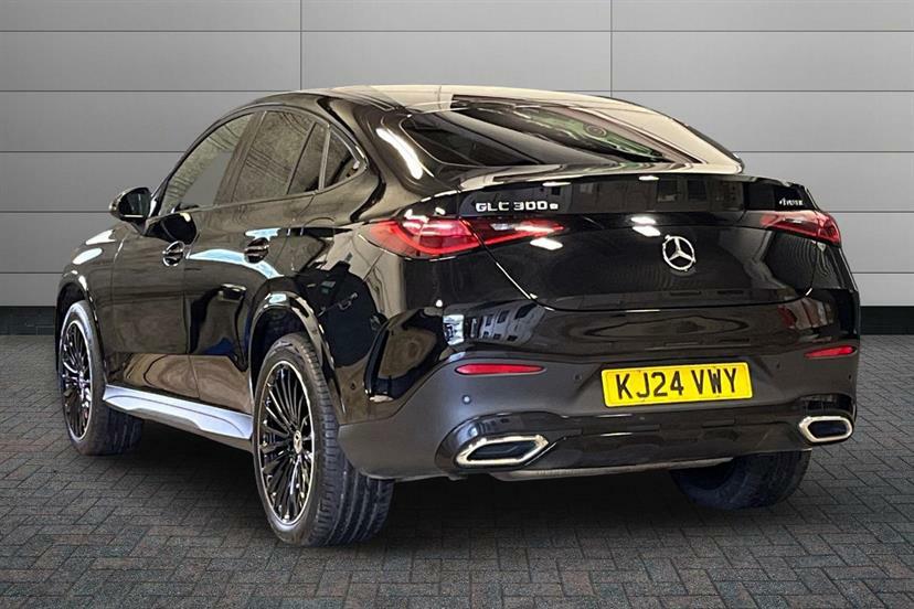 Mercedes-Benz GLC Class Glc 300E 4Matic Urban Edition 9G-tronic KJ24VWY Black #2