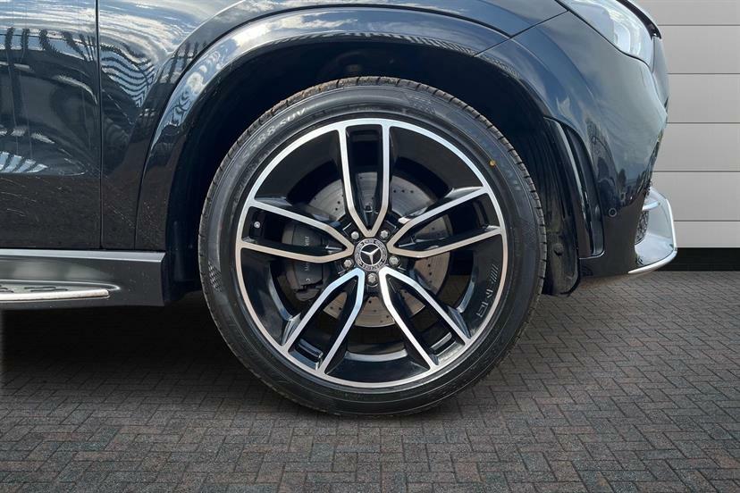 Mercedes-Benz GLE Class 400D 4Matic Amg Line Prem 9G-tron 7 St Black #4