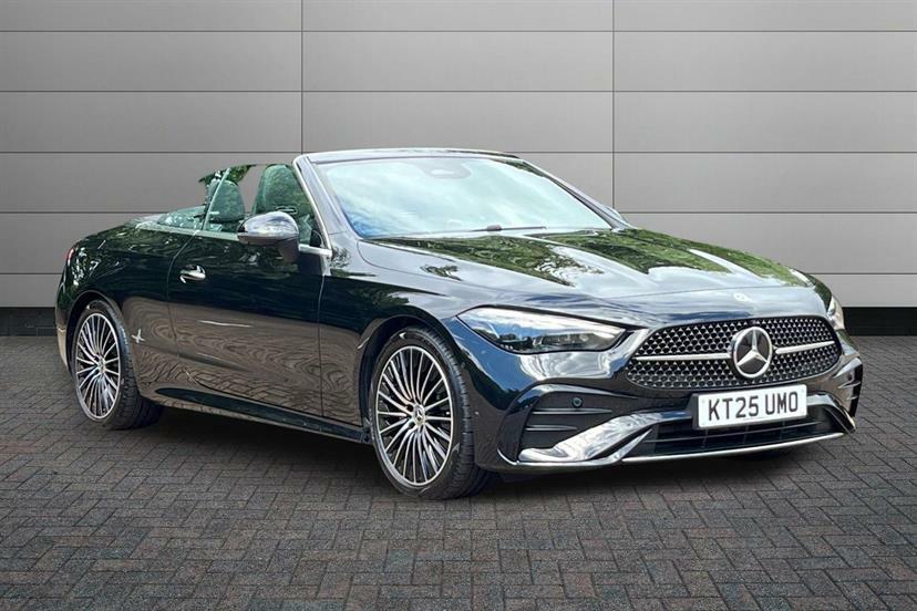 Mercedes-Benz CLE Class 300 4Matic Amg Line Premium 9G-tronic Black