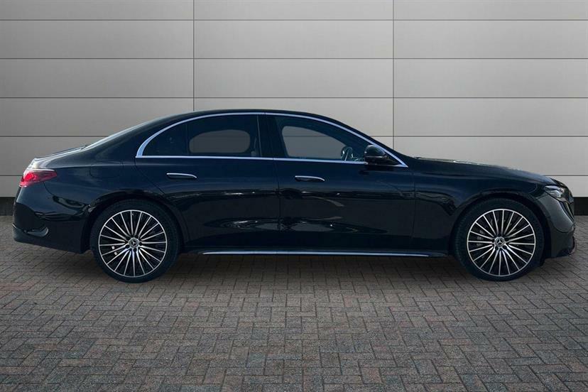 Mercedes-Benz E Class E300e Amg Line Premium Plus 9G-tronic Black #3