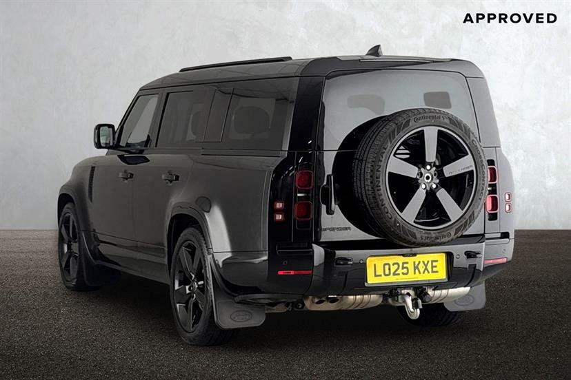 Land Rover Defender 130 3.0 D350 X-dynamic Hse 130 Black #2