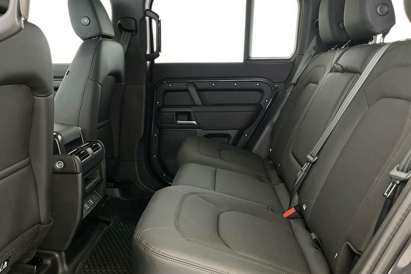 Land Rover Defender 110 3.0 D250 X-dynamic Se 110  #4