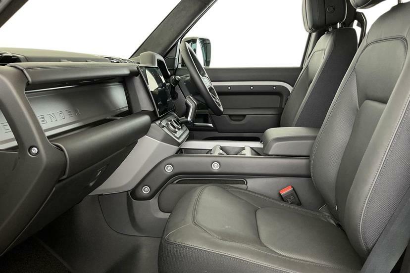 Land Rover Defender 130 3.0 D350 X-dynamic Hse 130 7 Seat  #3