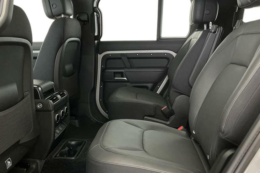 Land Rover Defender 130 3.0 D350 X-dynamic Hse 130 7 Seat  #4