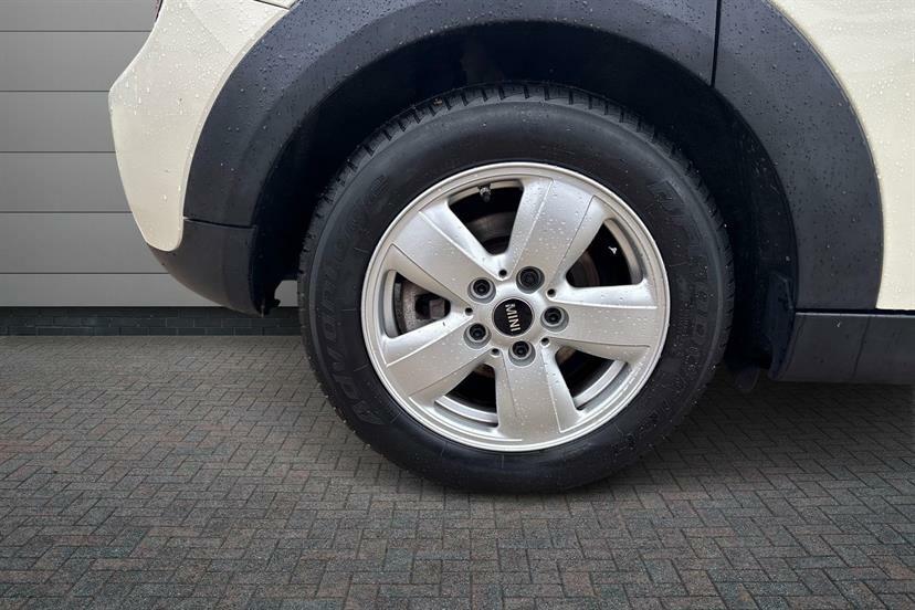 Mini Hatch 1.2 One White #4