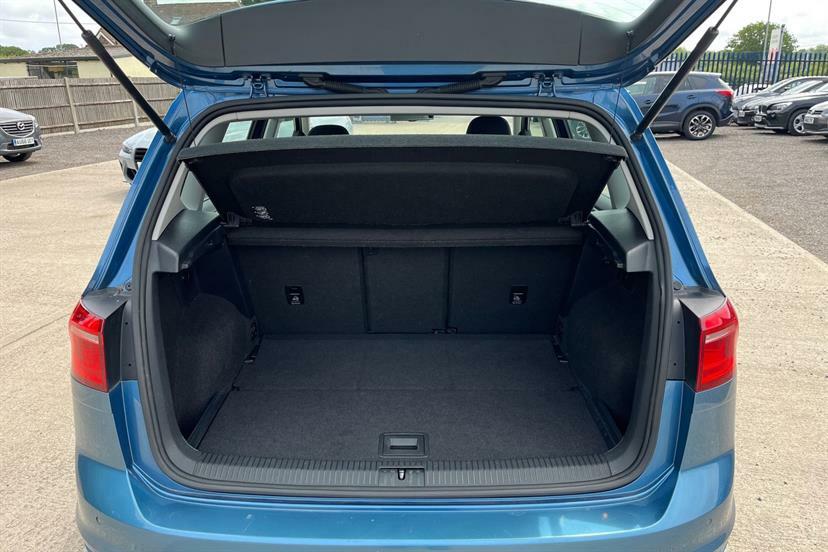 Volkswagen Golf SV 2014 Volkswagen Golf Sv Se 1.6 Tdi 110Ps Dsg Silver #9