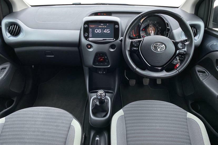 Toyota Aygo 1.0 Vvt-i X-trend VK19KKP Grey #4