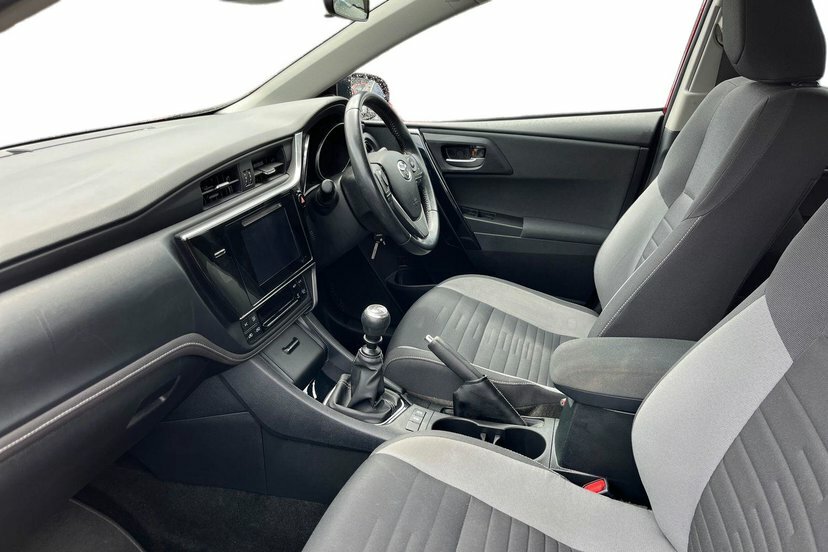 Toyota Auris 1.2 Vvt-i Business Edition Hatchback Ma Red #2