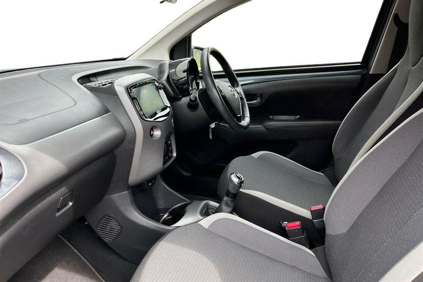 Toyota Aygo 1.0 Vvt-i X-trend Tss Grey #2