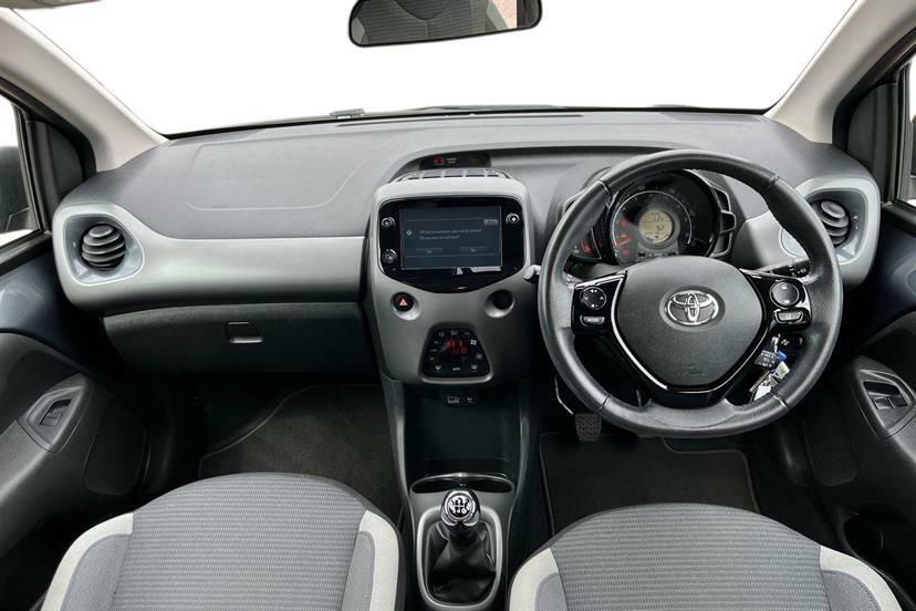 Toyota Aygo 1.0 Vvt-i X-trend Tss Grey #6