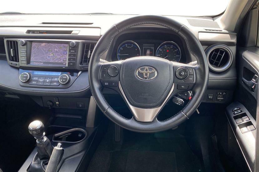 Toyota Rav 4 2.0 D-4d Business Edition 2Wd Black #4