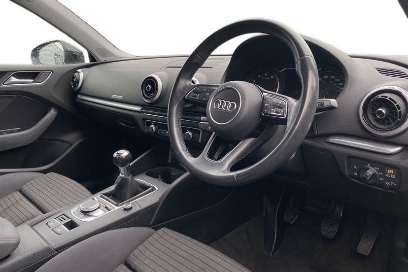 Audi A3 1.5 Tfsi Sport Black #6