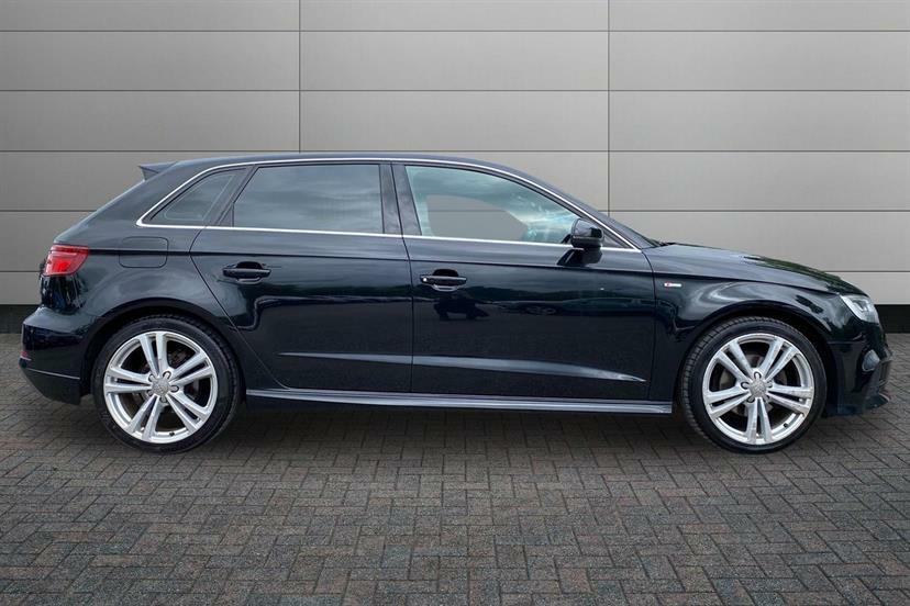 Audi A3 30 Tdi 116 S Line Black #4