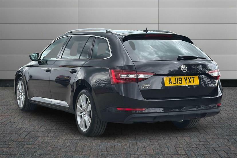 Skoda Superb 2.0 Tdi Cr Se L Executive Dsg 7 Speed Black #3