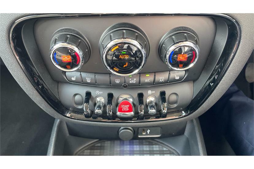 Mini Clubman Clubman Cooper D Sport Blue #25