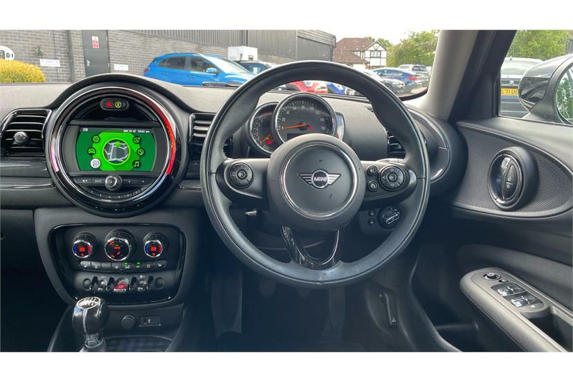 Mini Clubman 1.5 Cooper Classic 6Dr Black #4