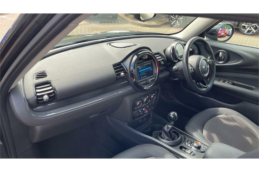 Mini Clubman 1.5 Cooper Classic 6Dr Black #5