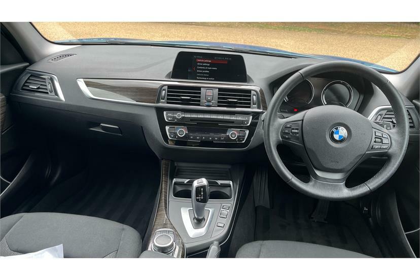 BMW 1 Series 118I 1.5 Se Business Nvservotrn Step Blue #4