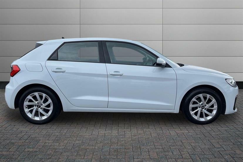 Audi A1 25 Tfsi Sport White #4