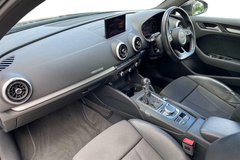 Audi A3 1.5 Tfsi S Line S Tronic GD18YWM Black #2