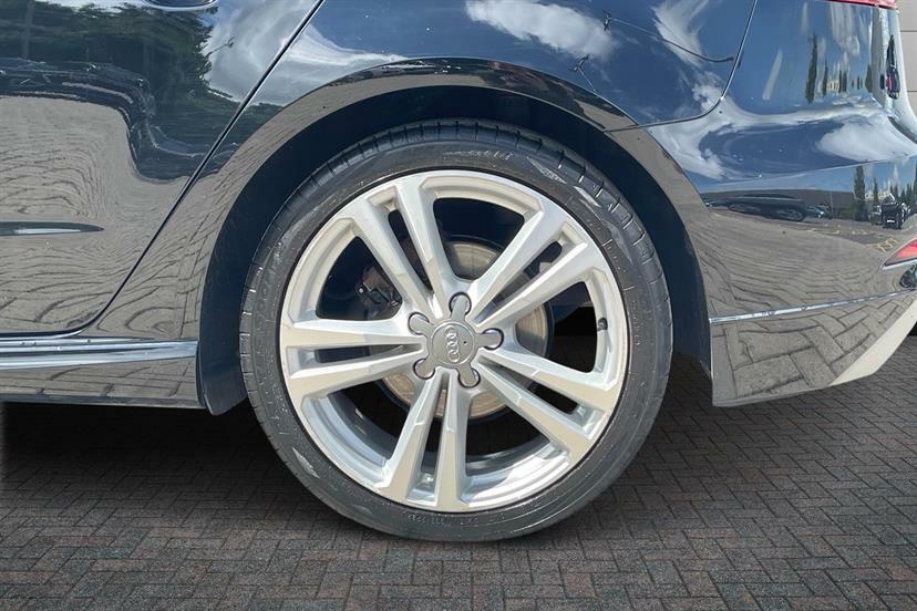 Audi A3 30 Tfsi 116 S Line S Tronic Black #5