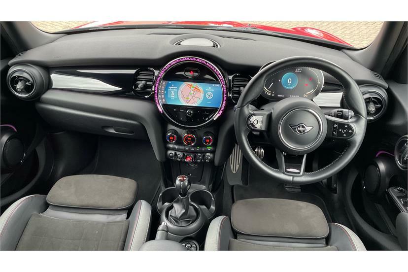 Mini Hatch 1.5 Cooper Sport AV21LPC Red #4
